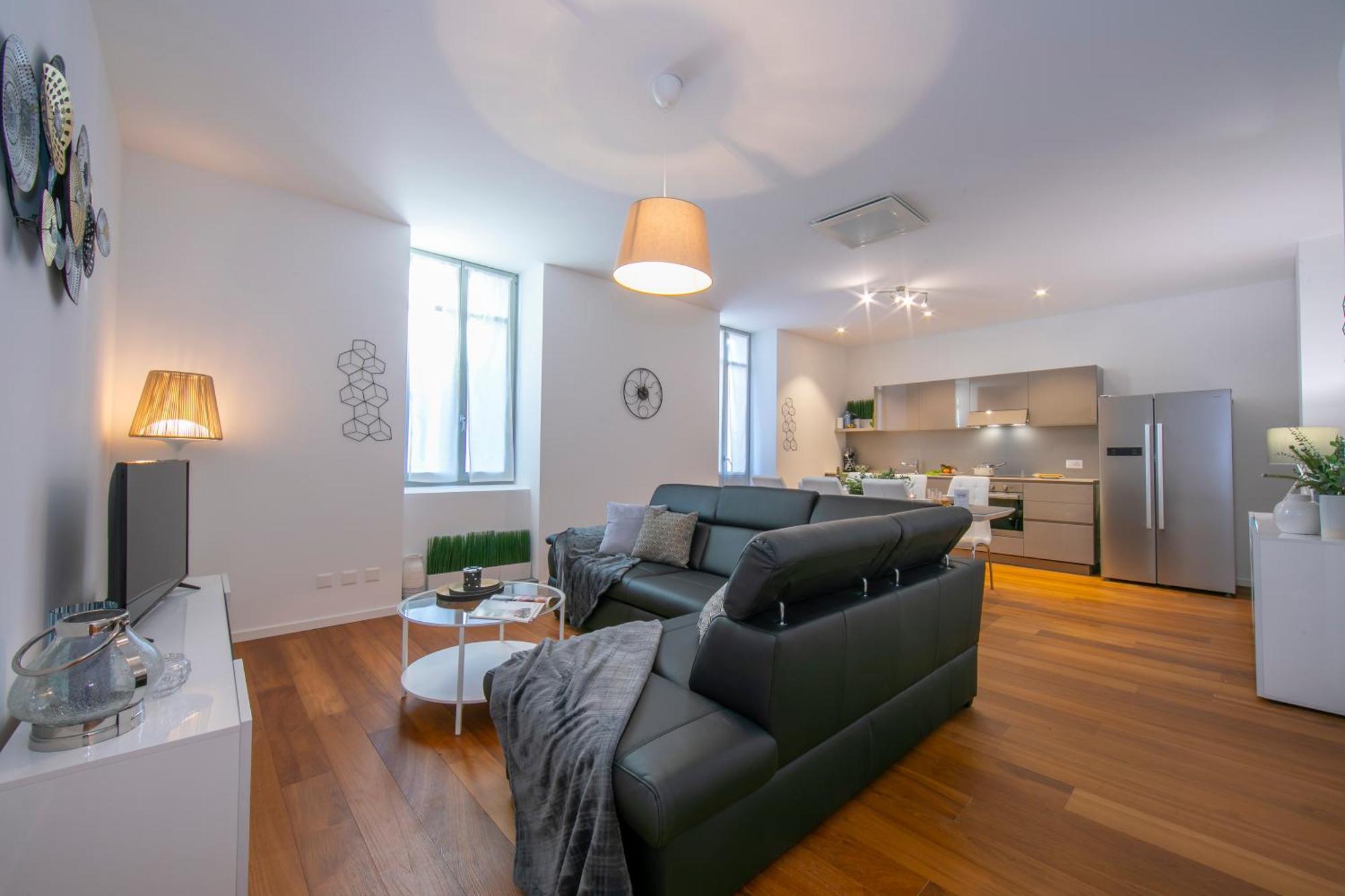 Star Of Lugano - Happy Rentals Екстериор снимка